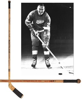 Frank Mahovlichs 1968-69 Detroit Red Wings Signed Northland Custom Pro Game-Used Stick - From the Collection of Photographer Jim Mackey 