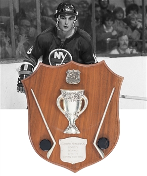 Bryan Trottiers 1975-76 Calder Memorial Trophy Plaque with His Signed Beckett COA (11" x 12")
