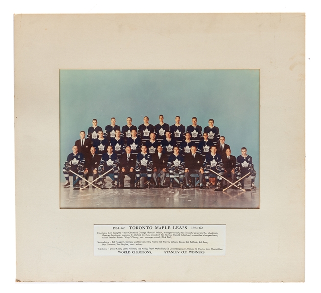 Toronto Maple Leafs 1961-62 Stanley Cup Champions Team Photo (26" x 28")