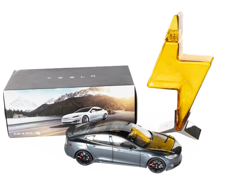 Tesla Model S P100D 1:18 Scale Model Midnight Silver Metallic Gray Die-Cast Car in Original Box Plus Tesla Tequila Limited-Edition Decanter Bottle (Empty) and Stand 