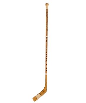 Ron Wards 1972-73 New York Raiders WHA Team-Signed Victoriaville Pro Game-Used Stick 