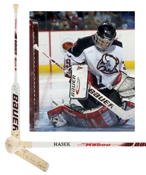 Dominik Hasek’s 1997-98 Buffalo Sabres Signed Bauer Reactor 5 Game-Used Stick with LOA (Lou Nolan Collection) - Vezina, Hart Memorial and Lester B. Pearson Trophy Winning Season!