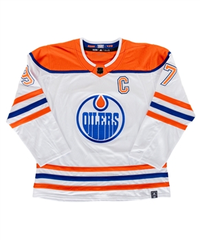 Connor McDavid Signed Edmonton Oilers Reverse Retro 1.0 Jersey - Upper Deck COA