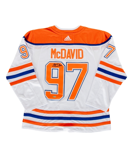 Connor McDavid Signed Edmonton Oilers Reverse Retro 1.0 Jersey - Upper Deck COA