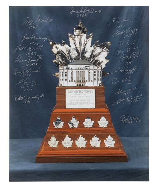NHL Conn Smythe Trophy Past Winners Multi-Signed Photo by 17 with Inscriptions Including Roy, Beliveau, Leetch and Parent with LOA (16" x 20")