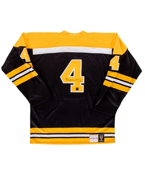 Bobby Orr Signed Mitchell & Ness Boston Bruins Jersey from GNR