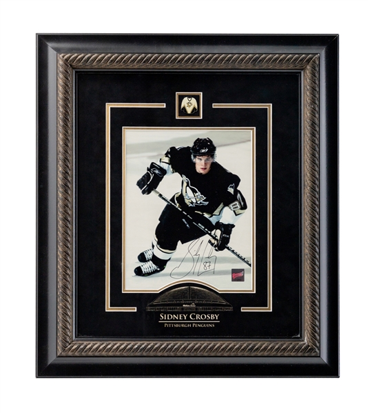 Sidney Crosby Signed Pittsburgh Penguins Framed Photo - Frameworth Certified!