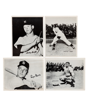New York Yankees 1960 Team-Issued Photo Set (12) Including Mickey Mantle